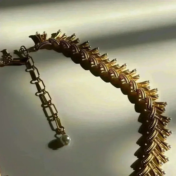 Luxury European Retro Style Necklace - Picture 9 of 11